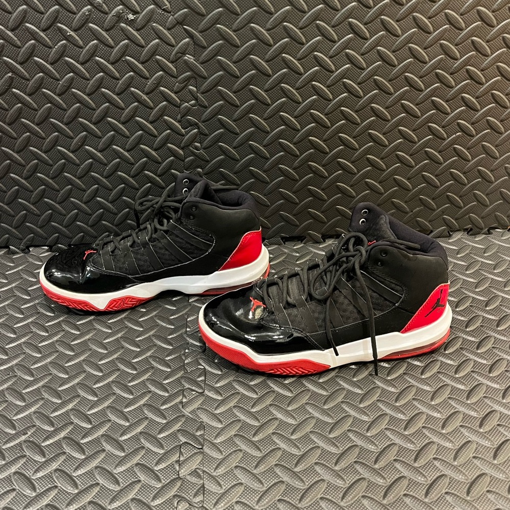 Jordan’s (Not sure what model bought years ago)